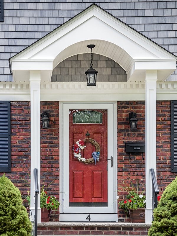 gray shaker siding